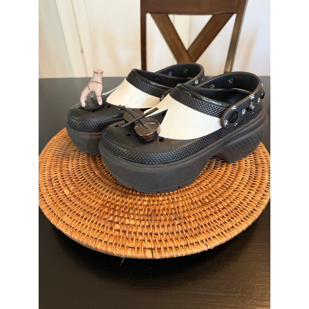 Crocs Stomp Clog Wednesday Addams Black White Platform Studded Jibbitz Charms - Picture 2 of 10